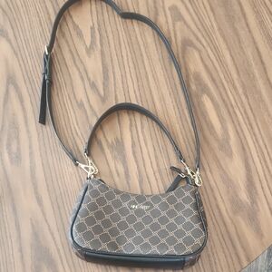 EUC Nine West Black and Brown Shoulder Bag